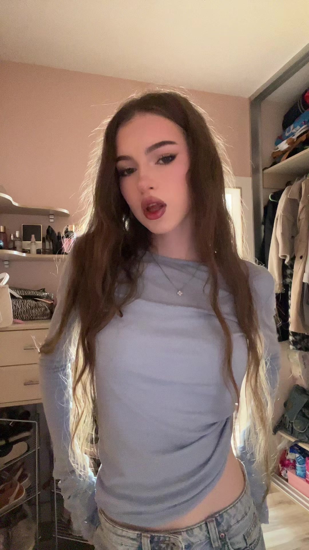 @꧁𝔸𝕃𝕀𝕊𝔸꧂
