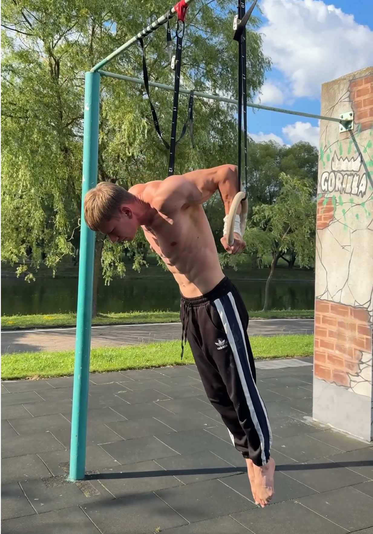 @maklaud