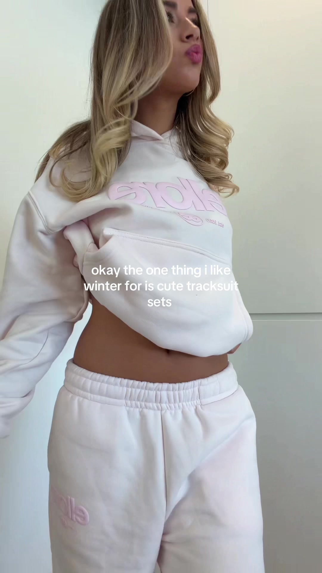 @AMELIA NITSOS
