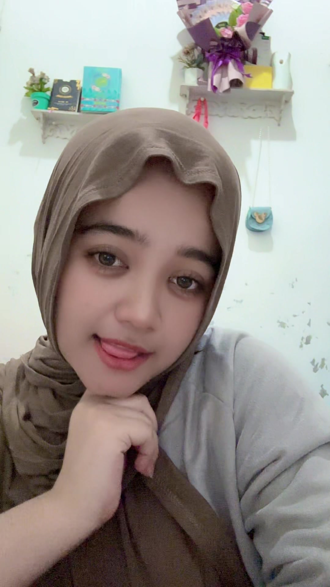 @K A N I A