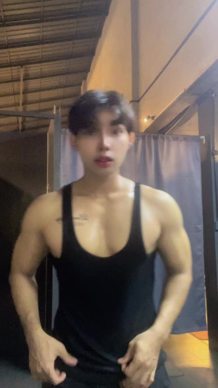 @កូនក្មេង សាច់ដុំ
