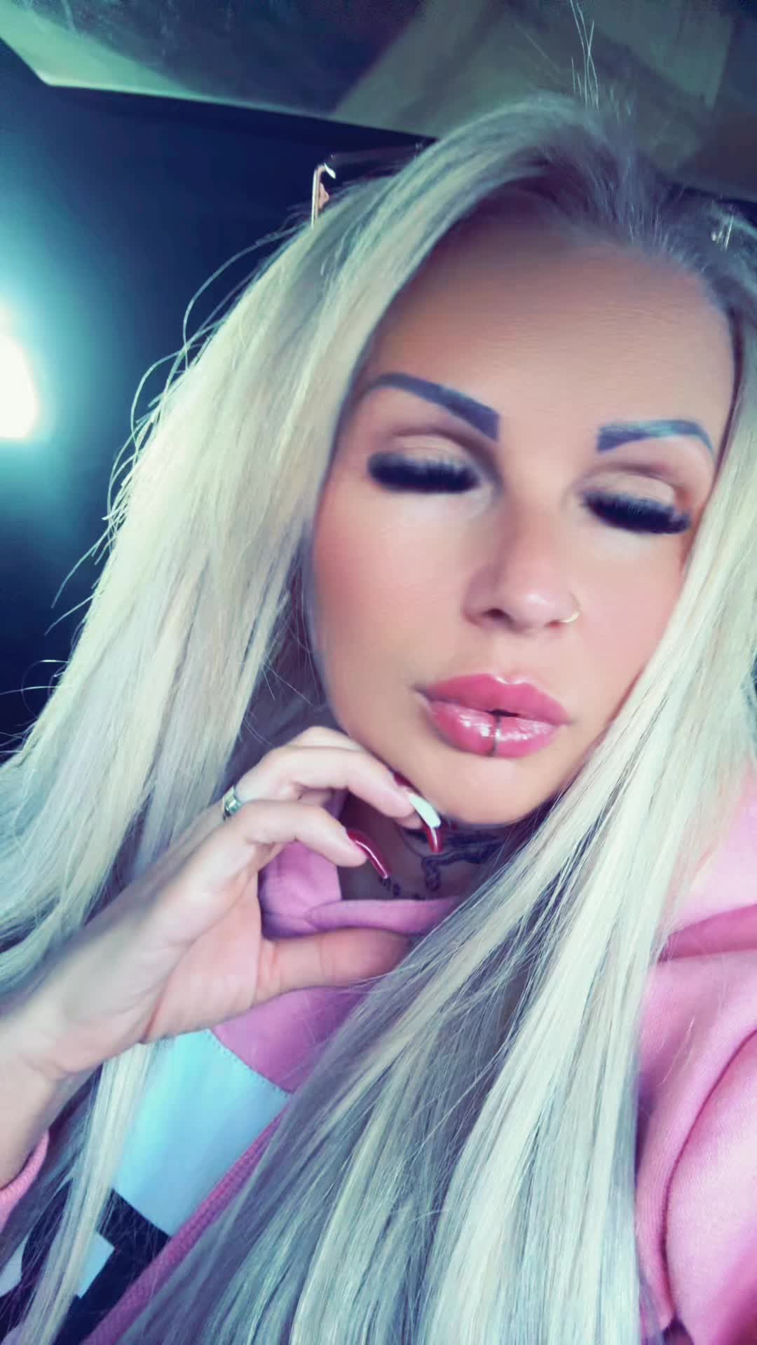 @Lamiss-adeline4