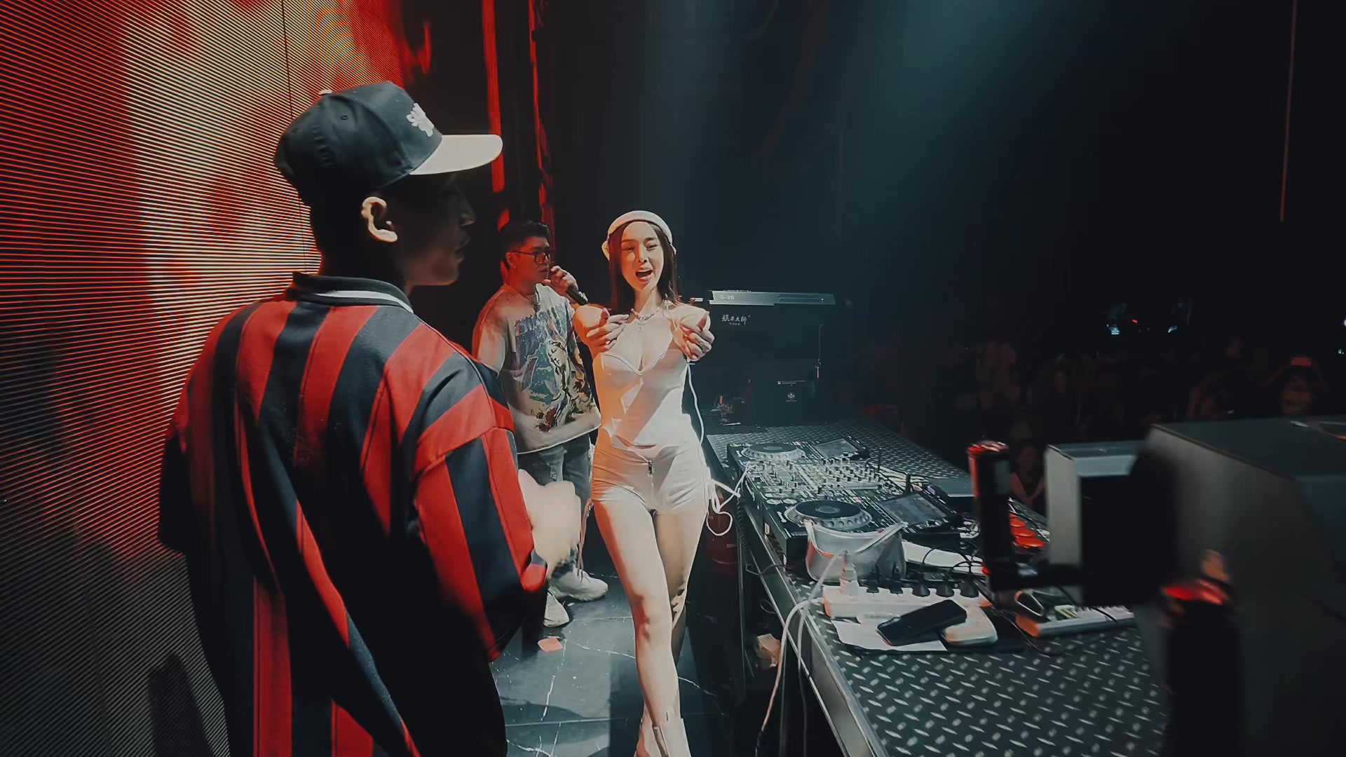 @Godzillaclub-เวียงจันทน์ 1.3M