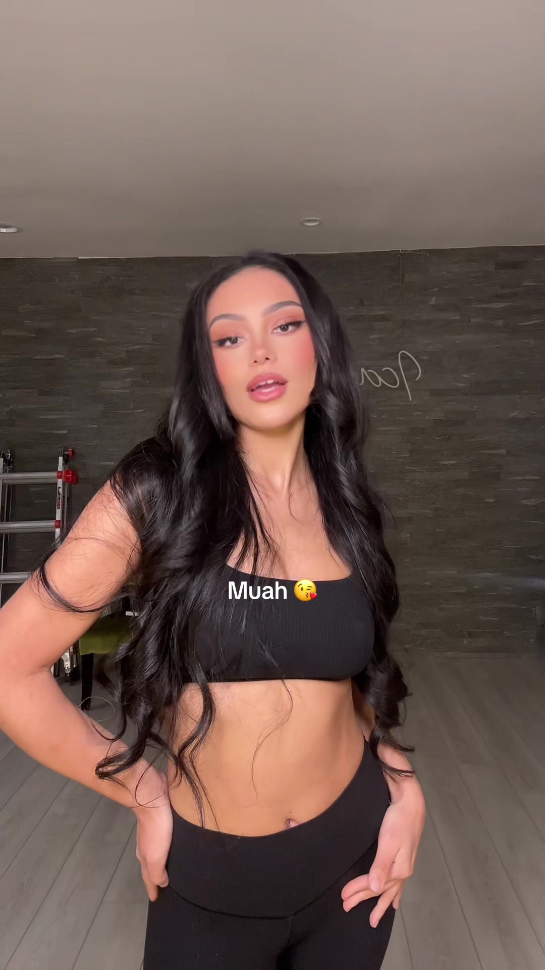 @Kiara