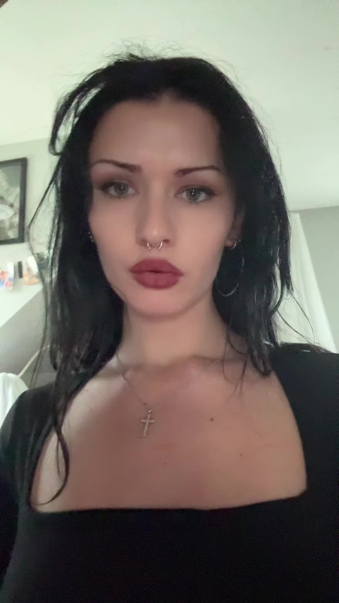 @Isabella ˚₊‧꒰ა ☆ ໒꒱ ‧₊˚