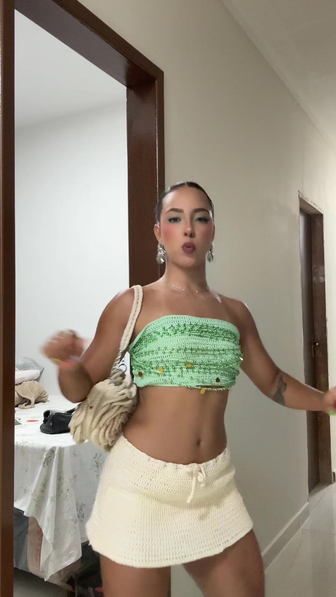 @Larakawanna