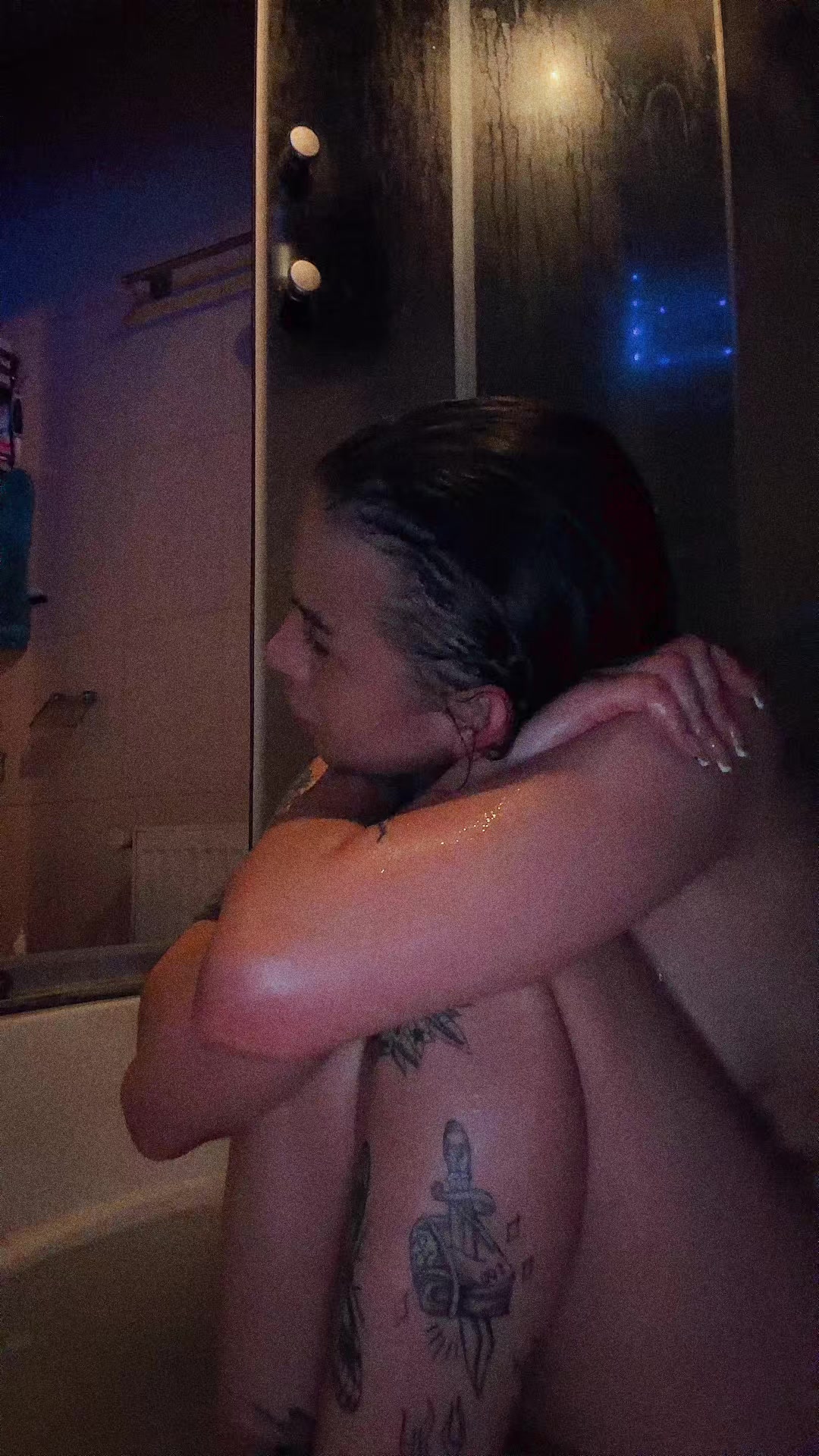 @vvvaaaleria