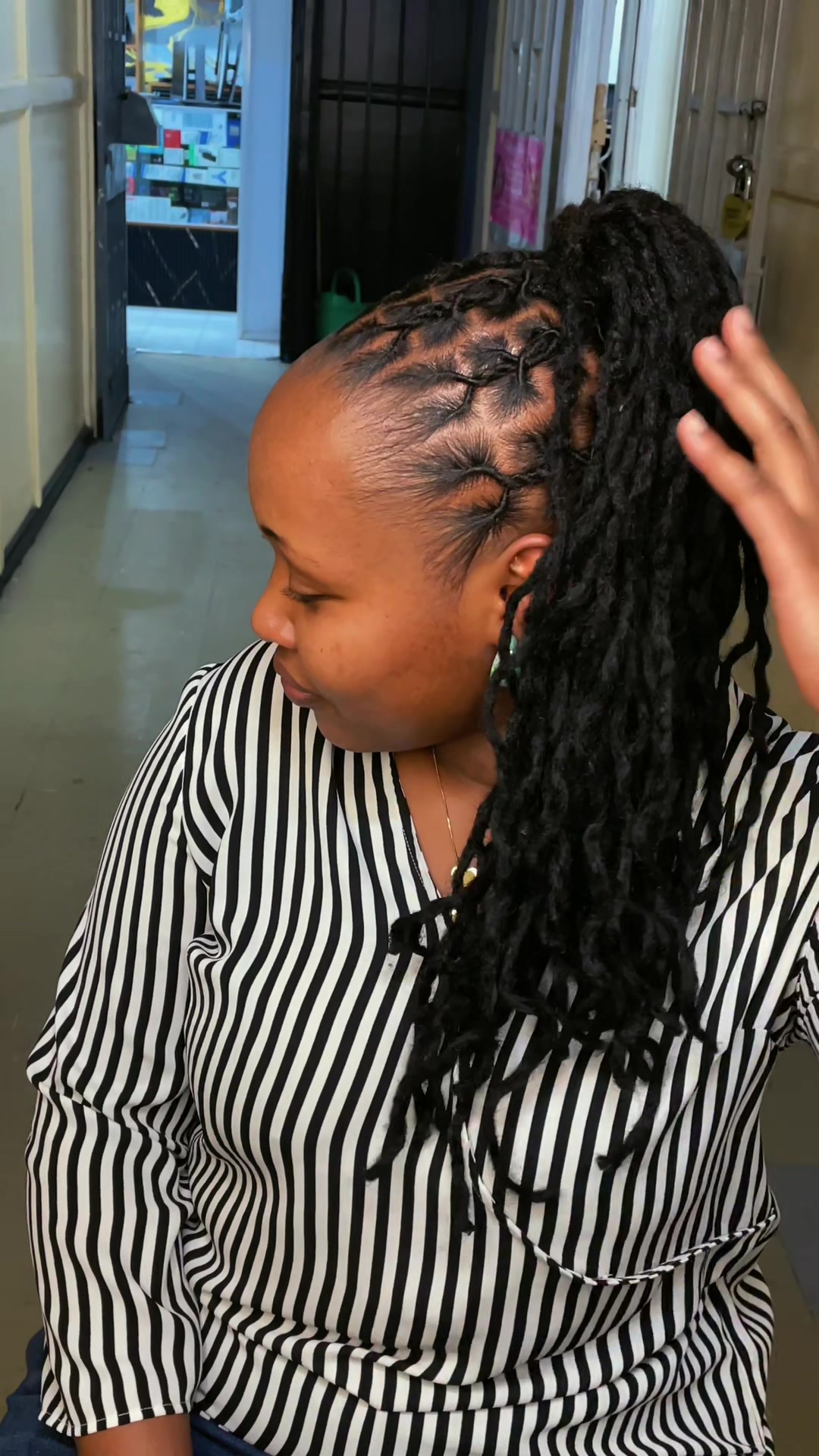 @crystal.peak.hair_254