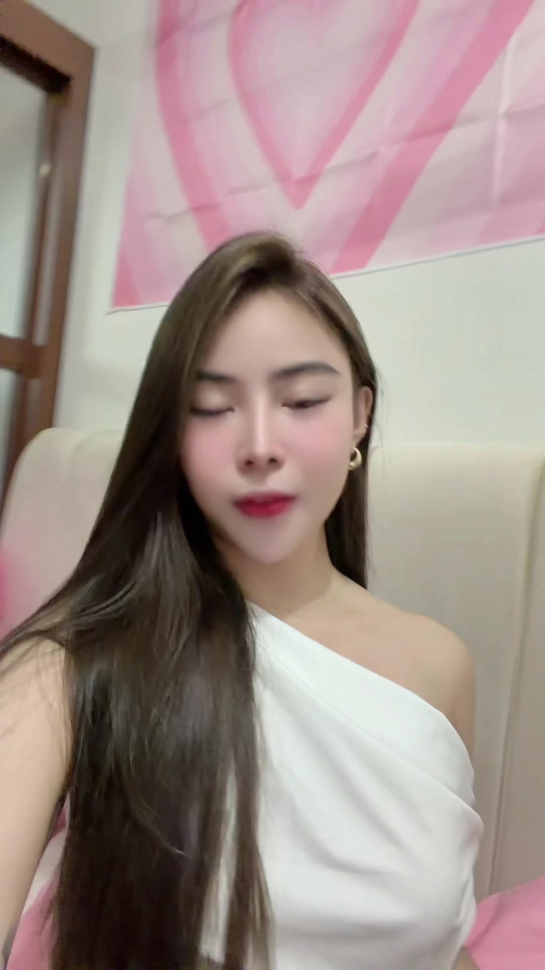 @nikkie_sy