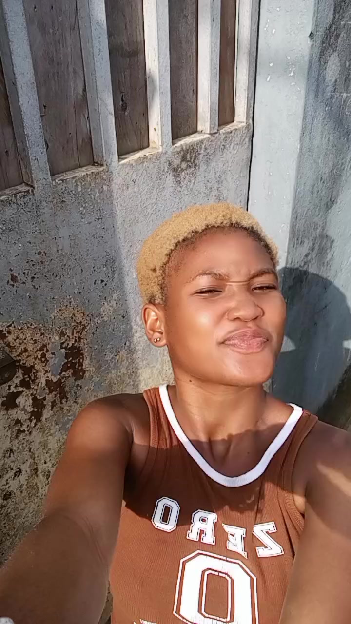 @Tchaniss.spam4