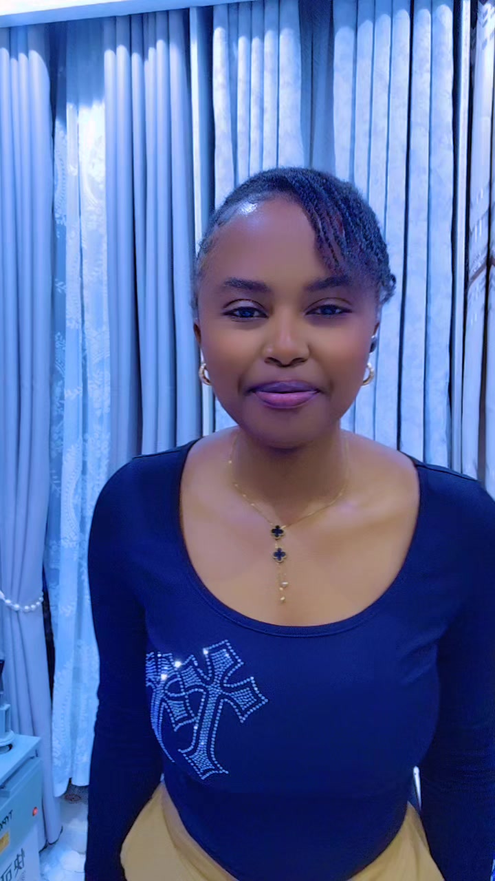 @Miss_waithera,🌹