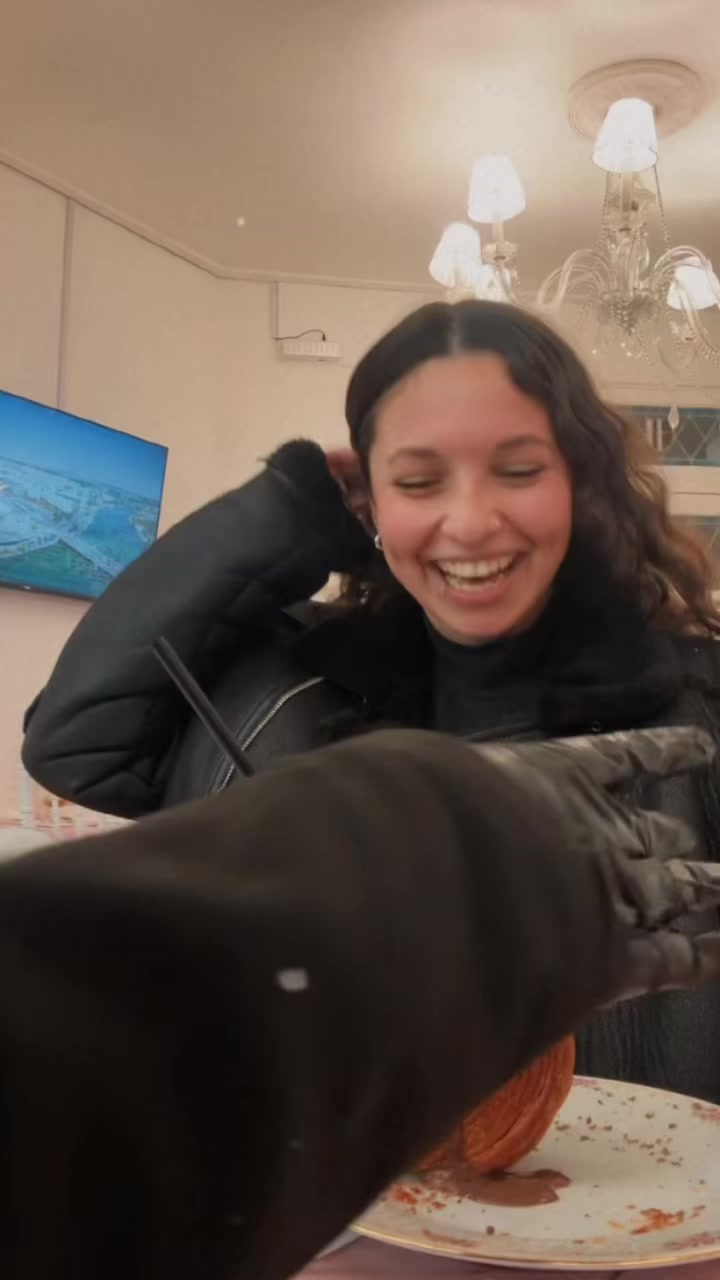 @Vickyschhh