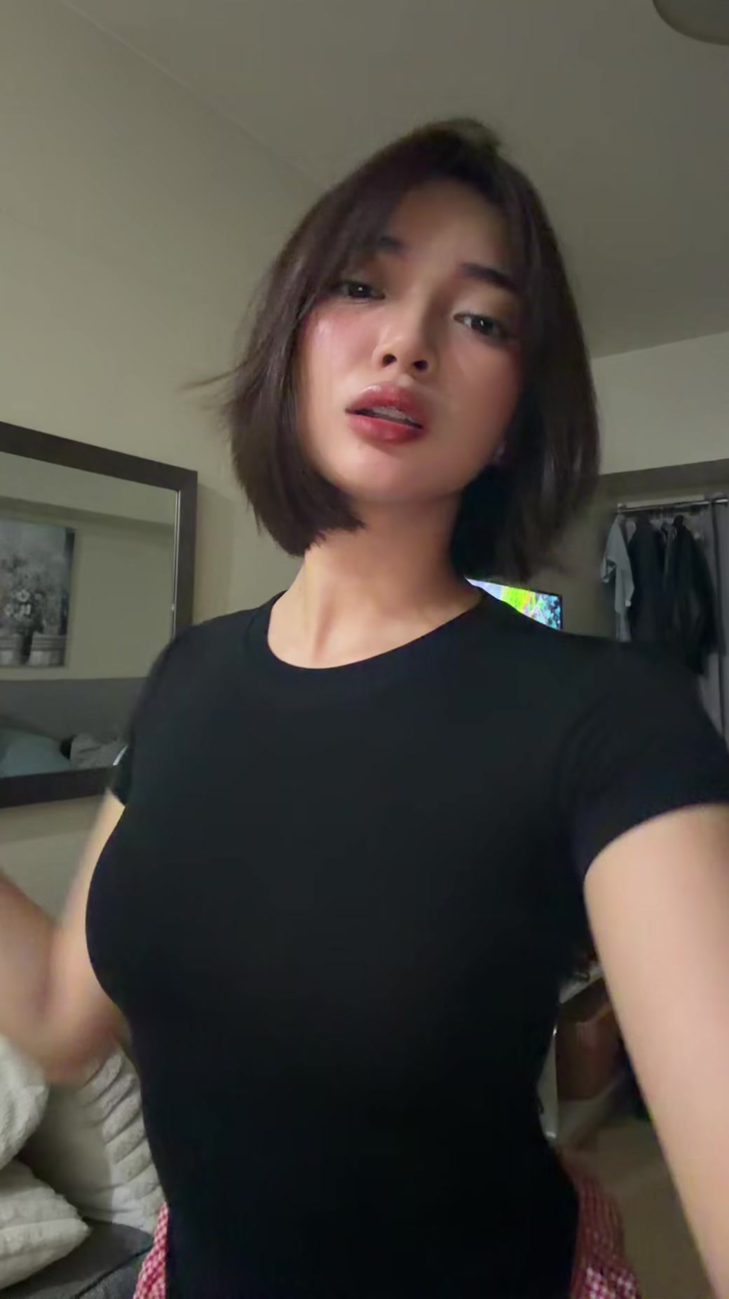 @Dora