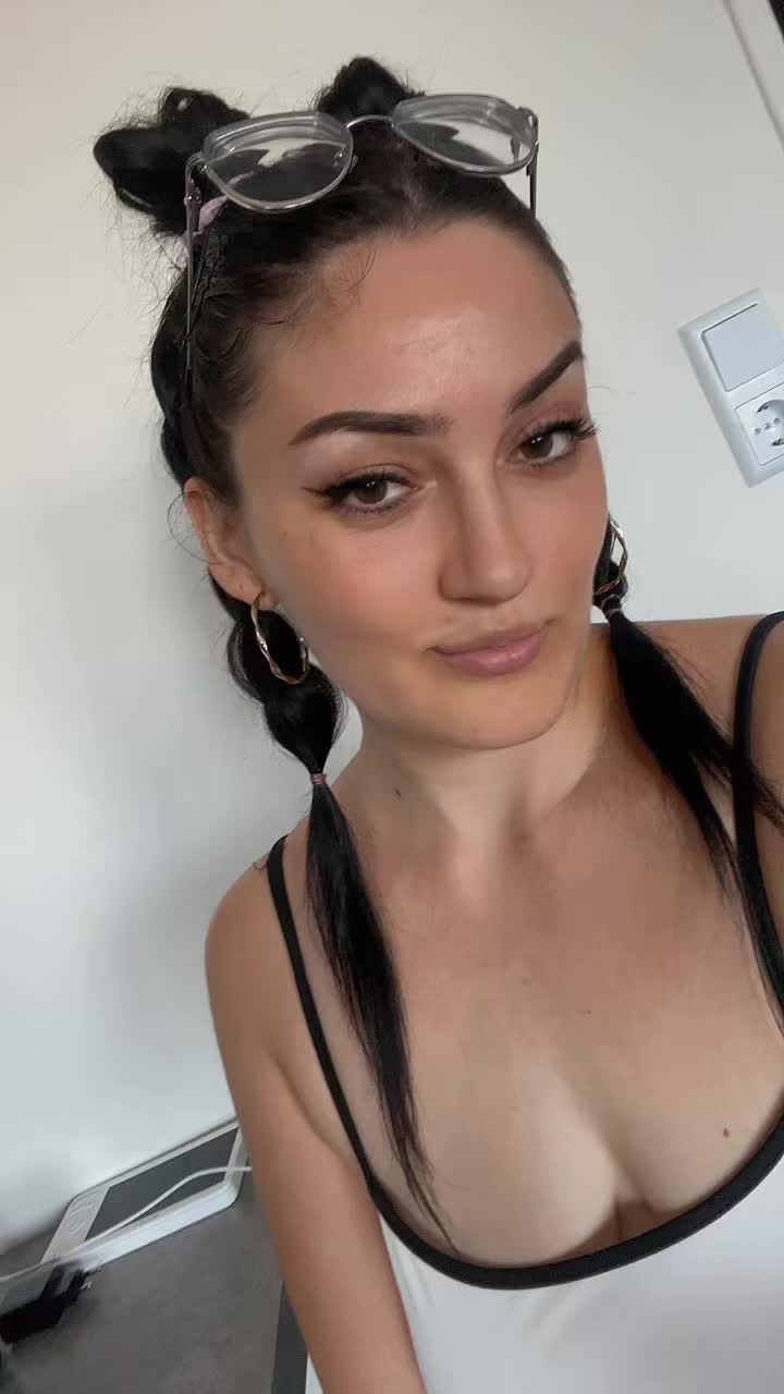 @Andreea Deea