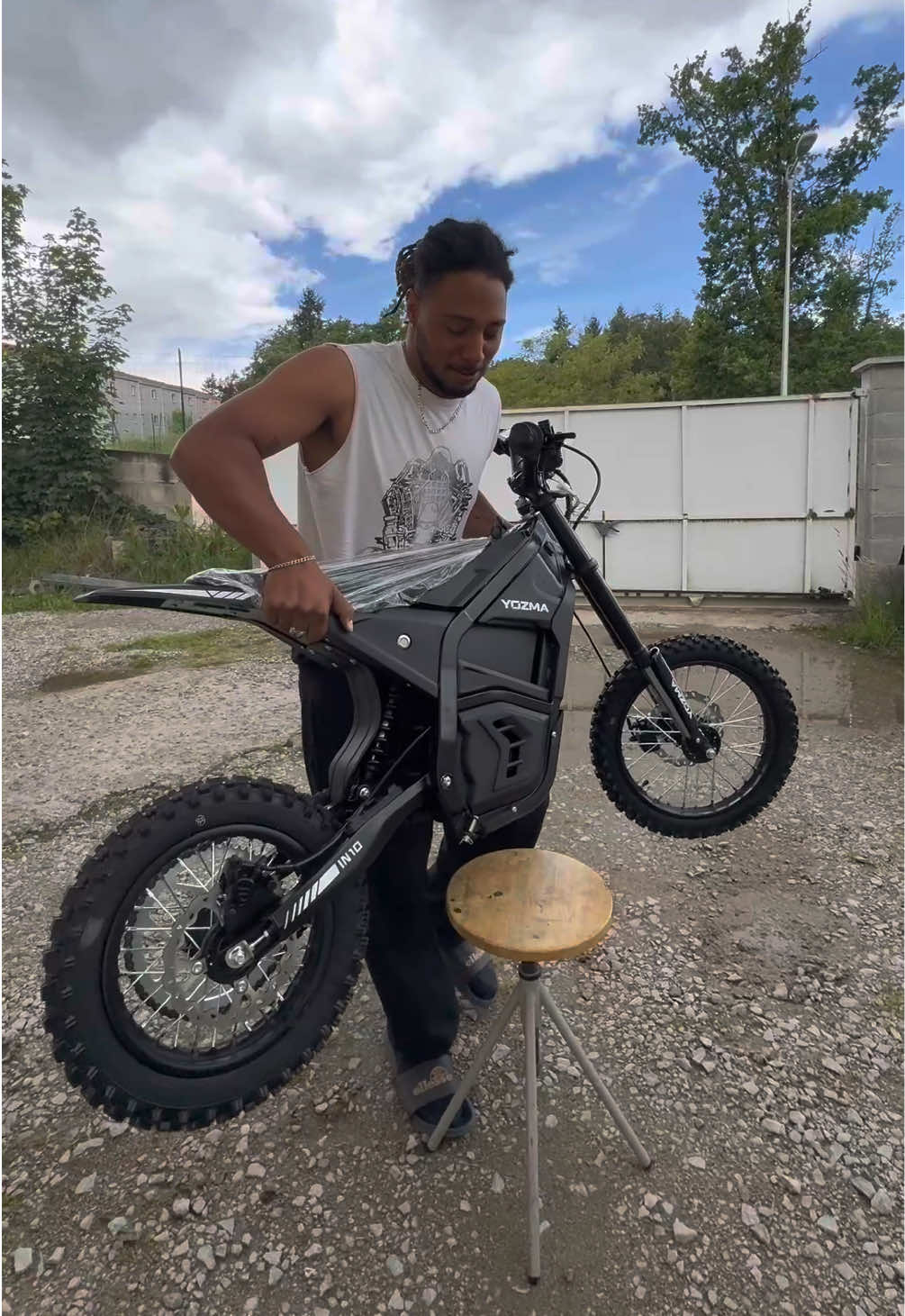 @Sanscoot Ⓜ️