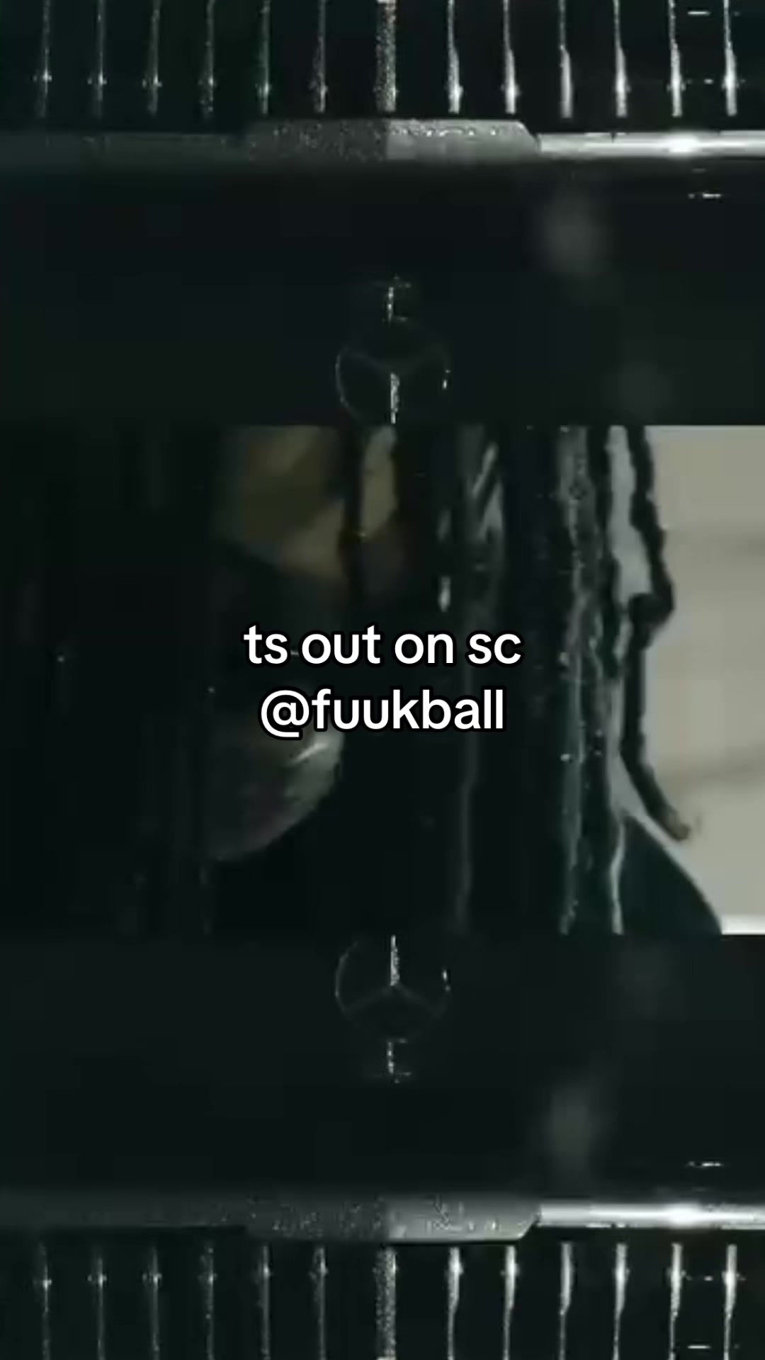 @⃟