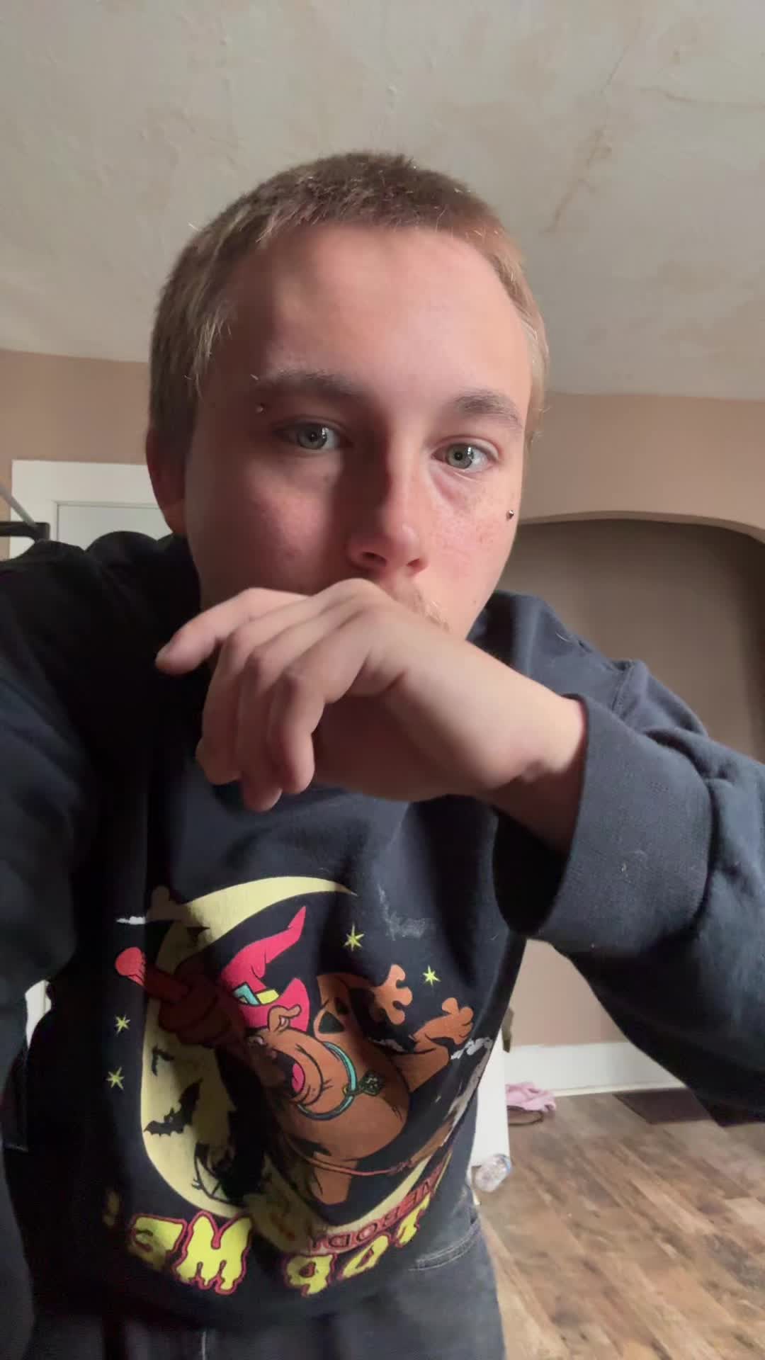 @Comehelpglo