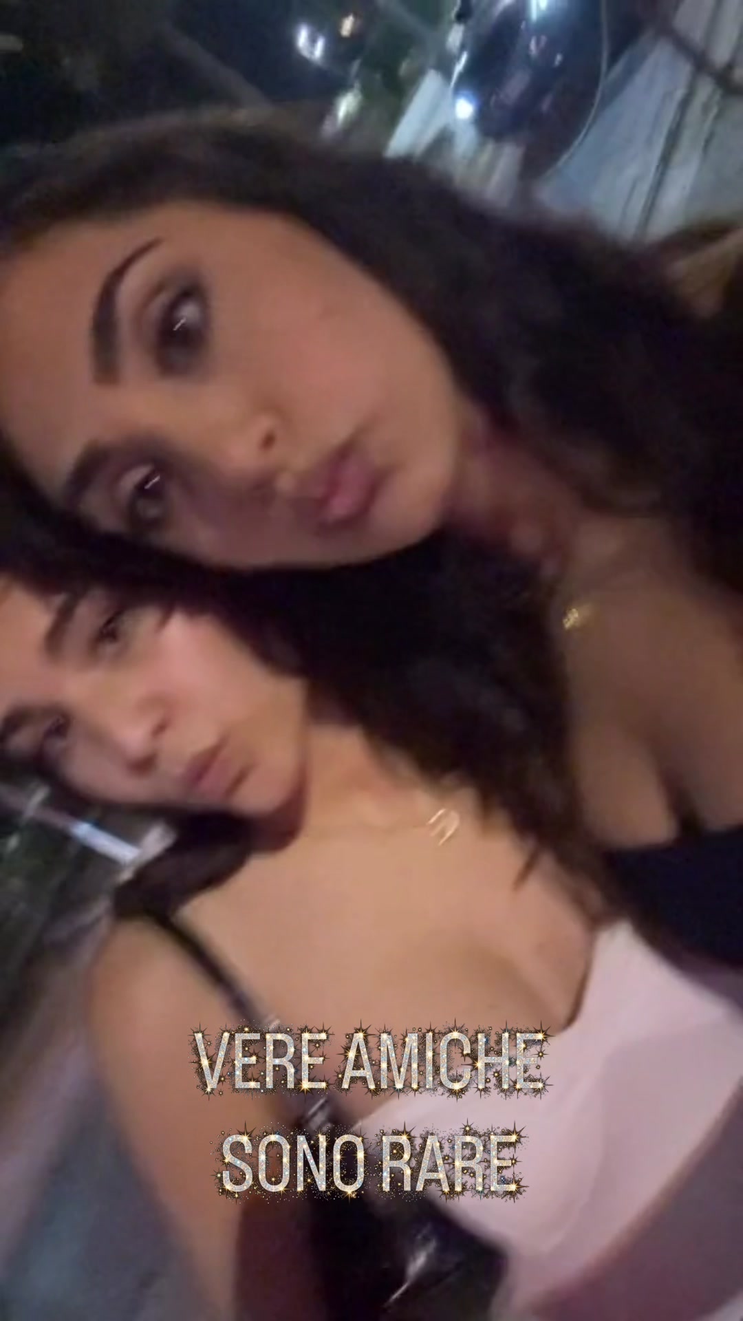@Auror&igrave;