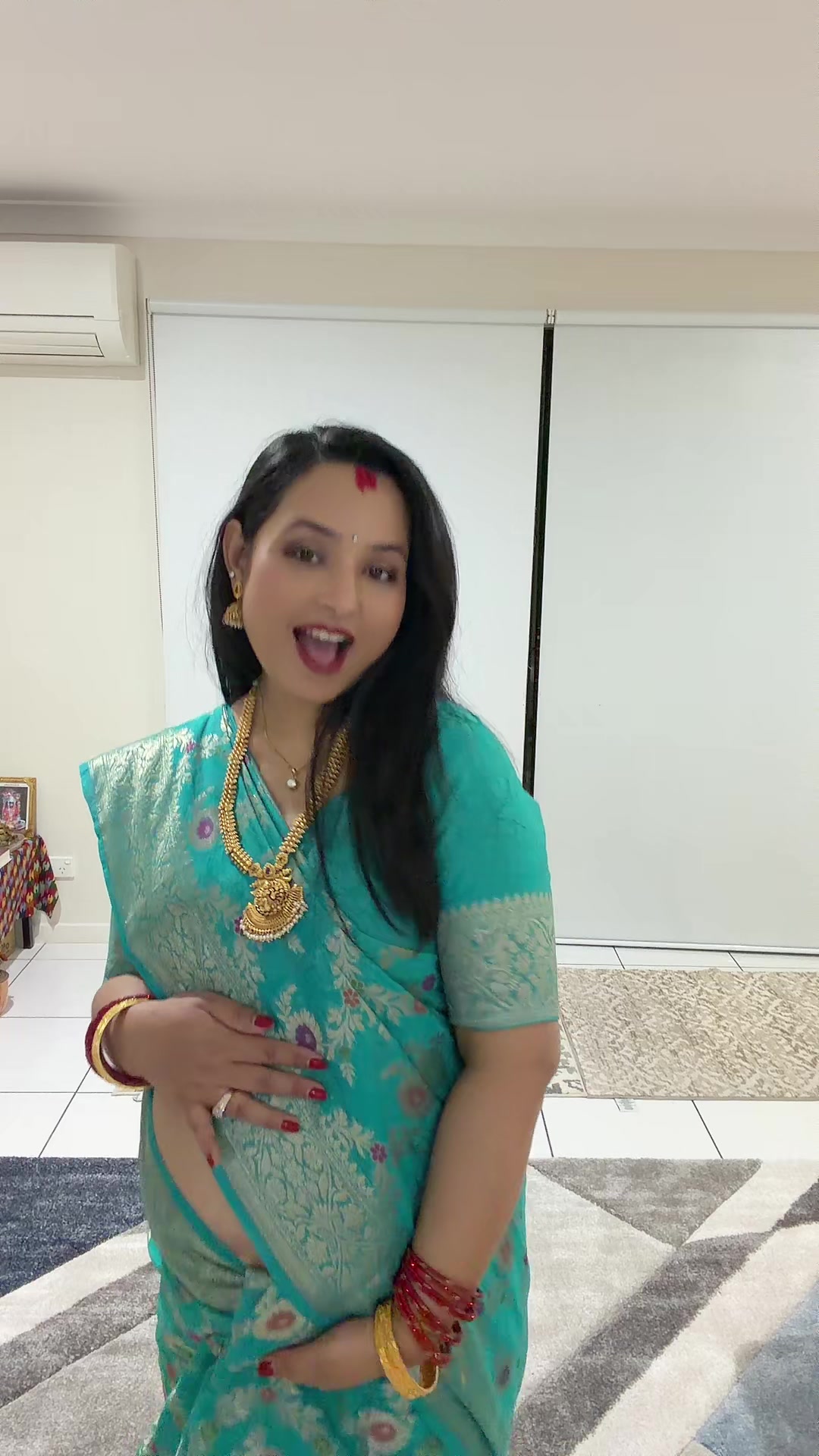 @Dipshikha