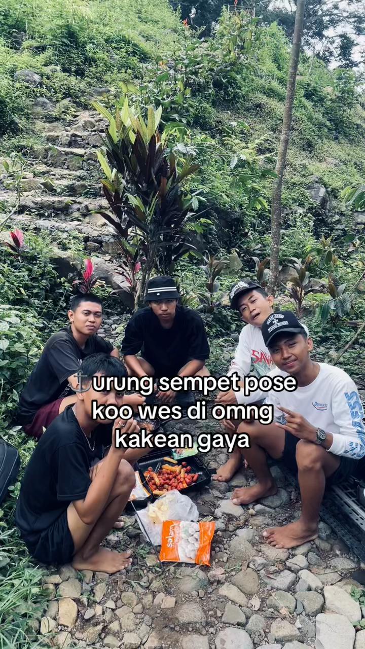 @Aboyy