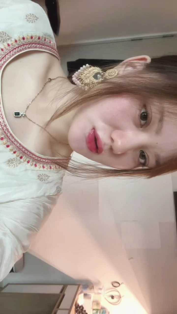 @सिमा गुरुङ