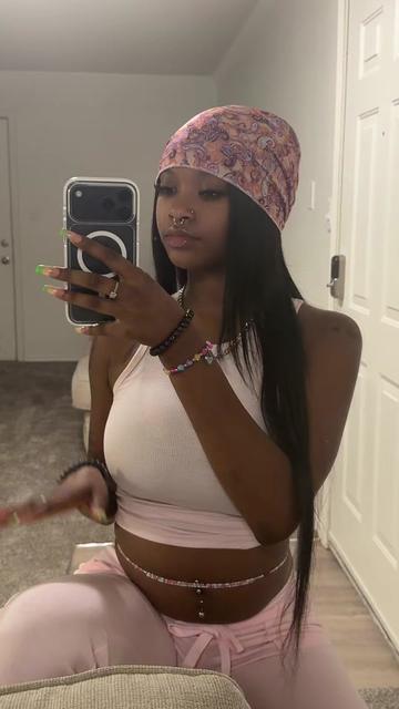 @prettygirl .