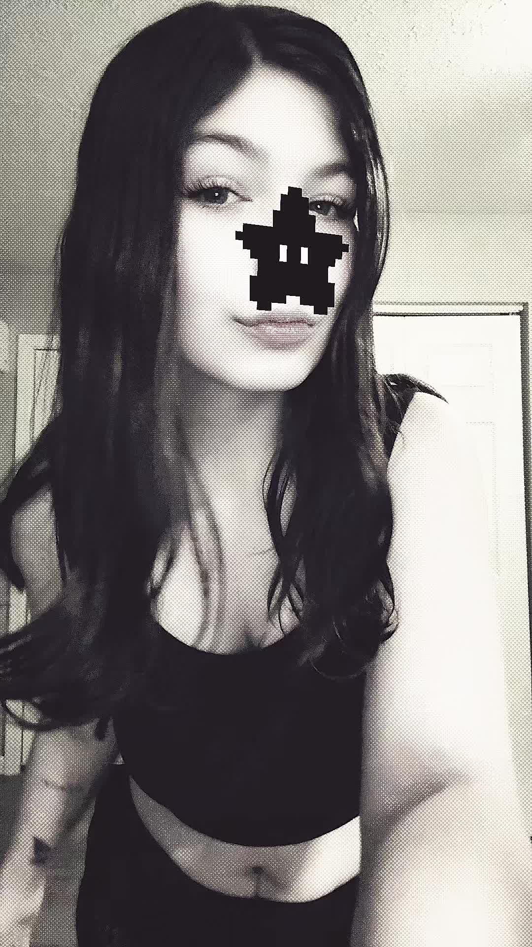 @Zezi the emo clown 🖤🤡😝