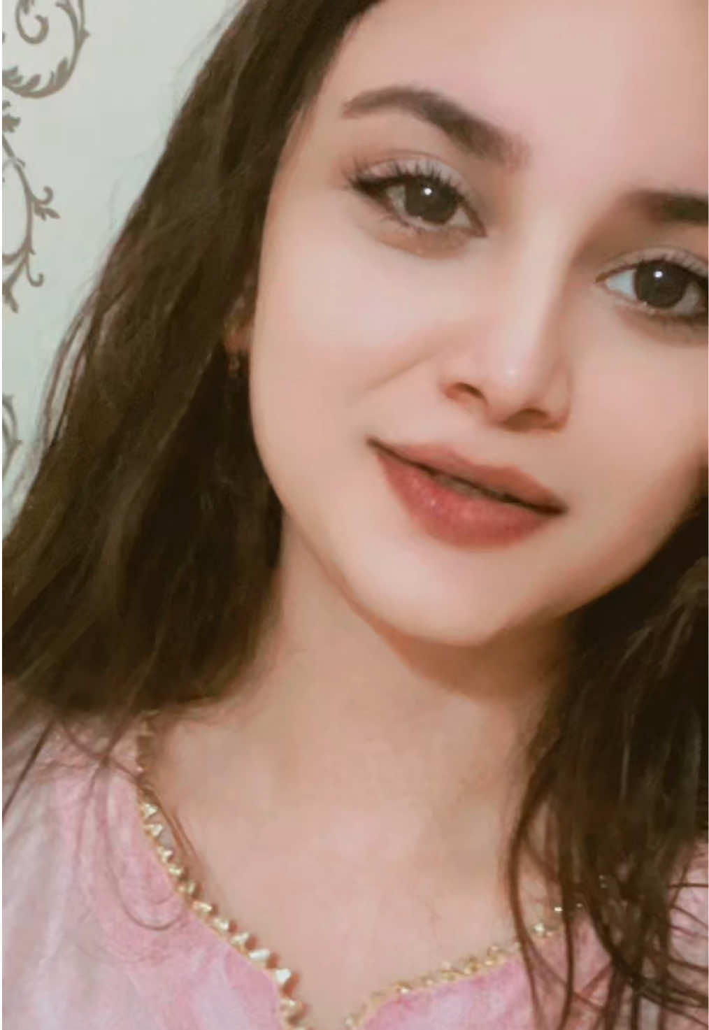 @Emaan🕊️✨