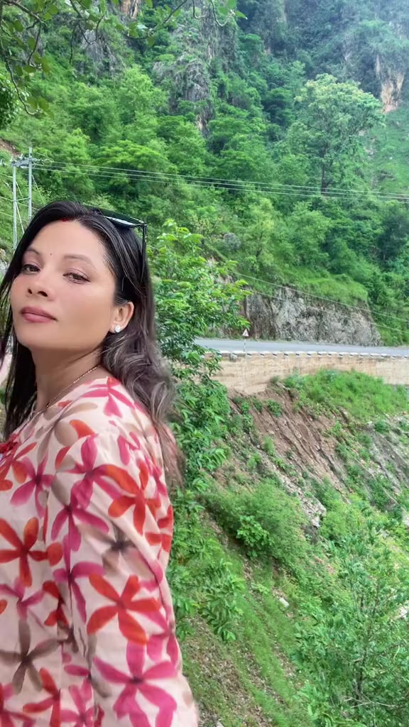 @ईरा कलेक्सन संगम चोक बुटवल ११