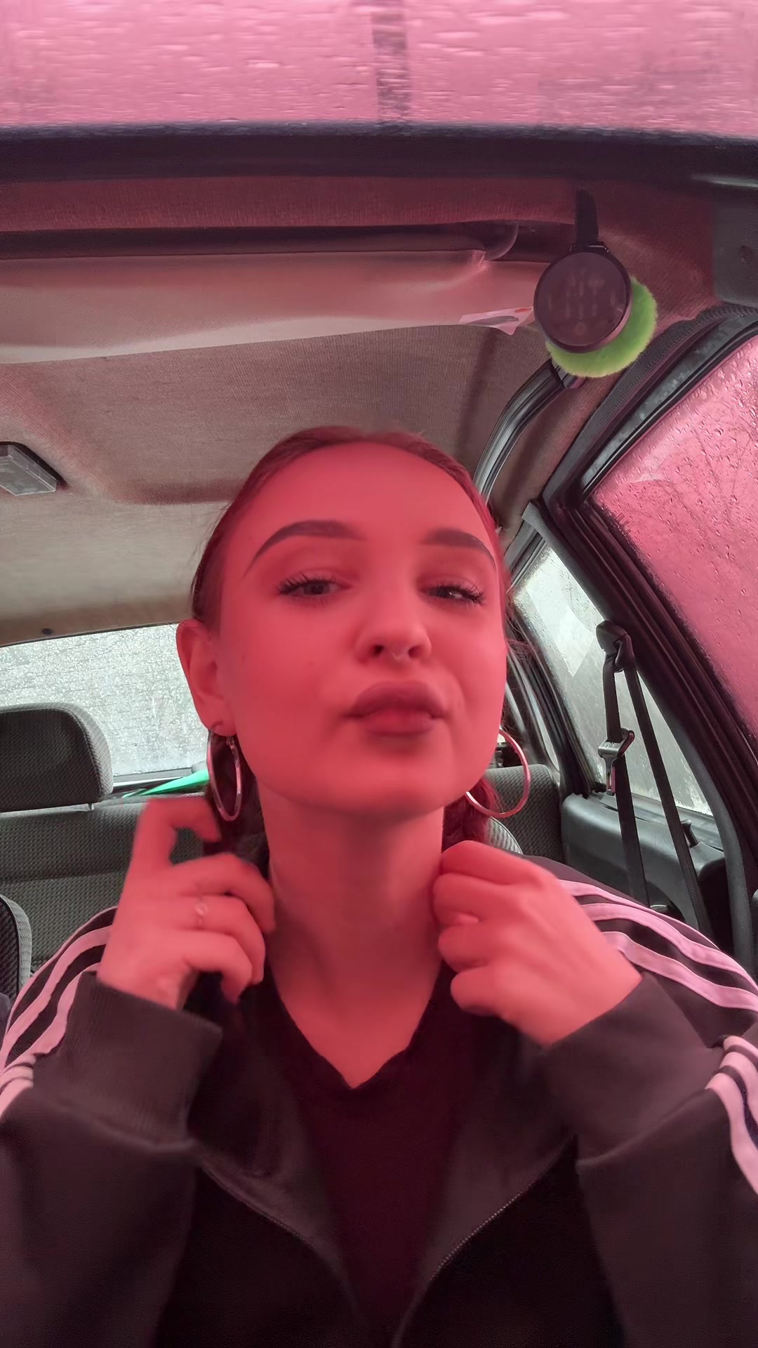 @1schvmr