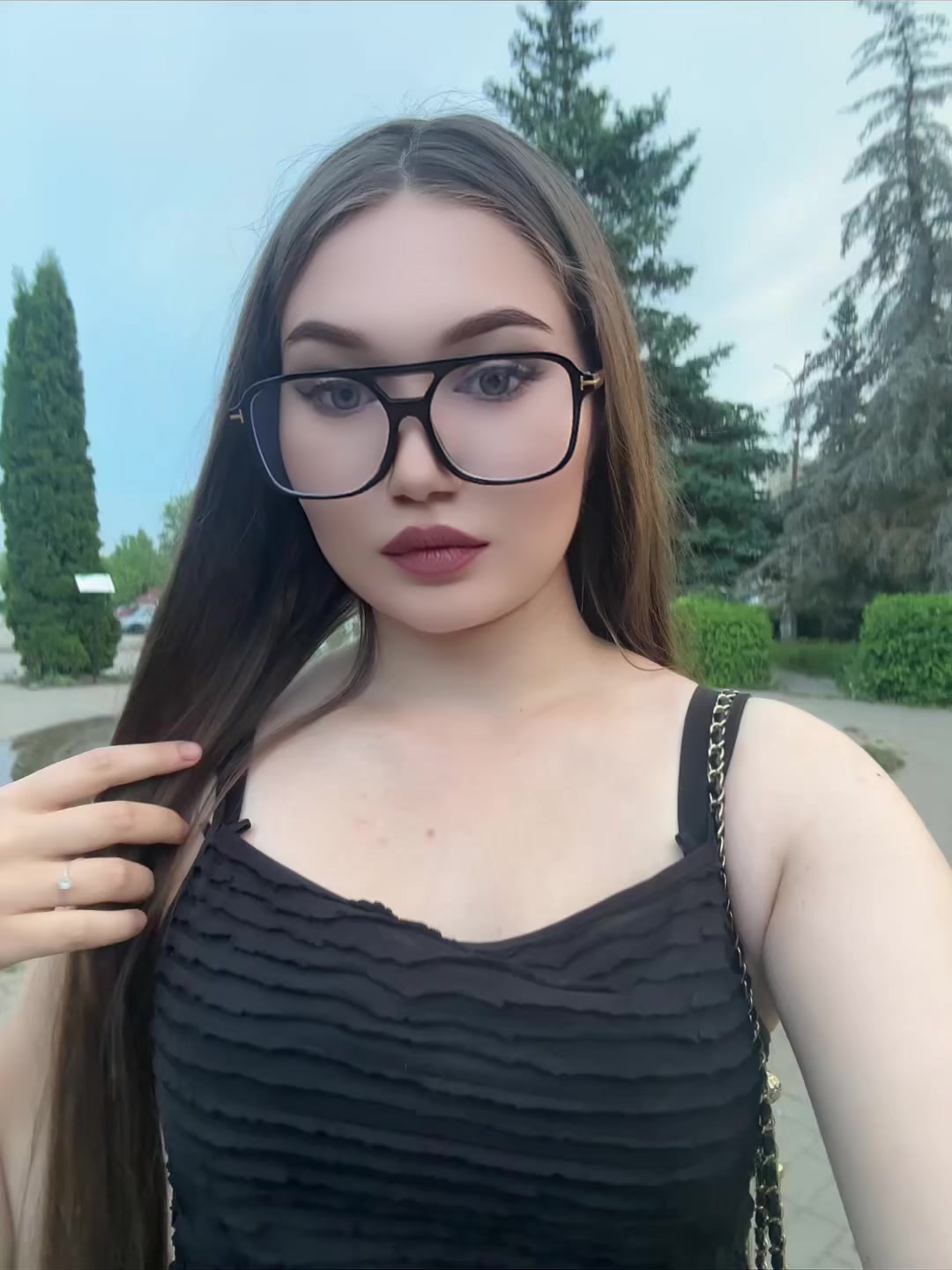 @👸🏻🖤