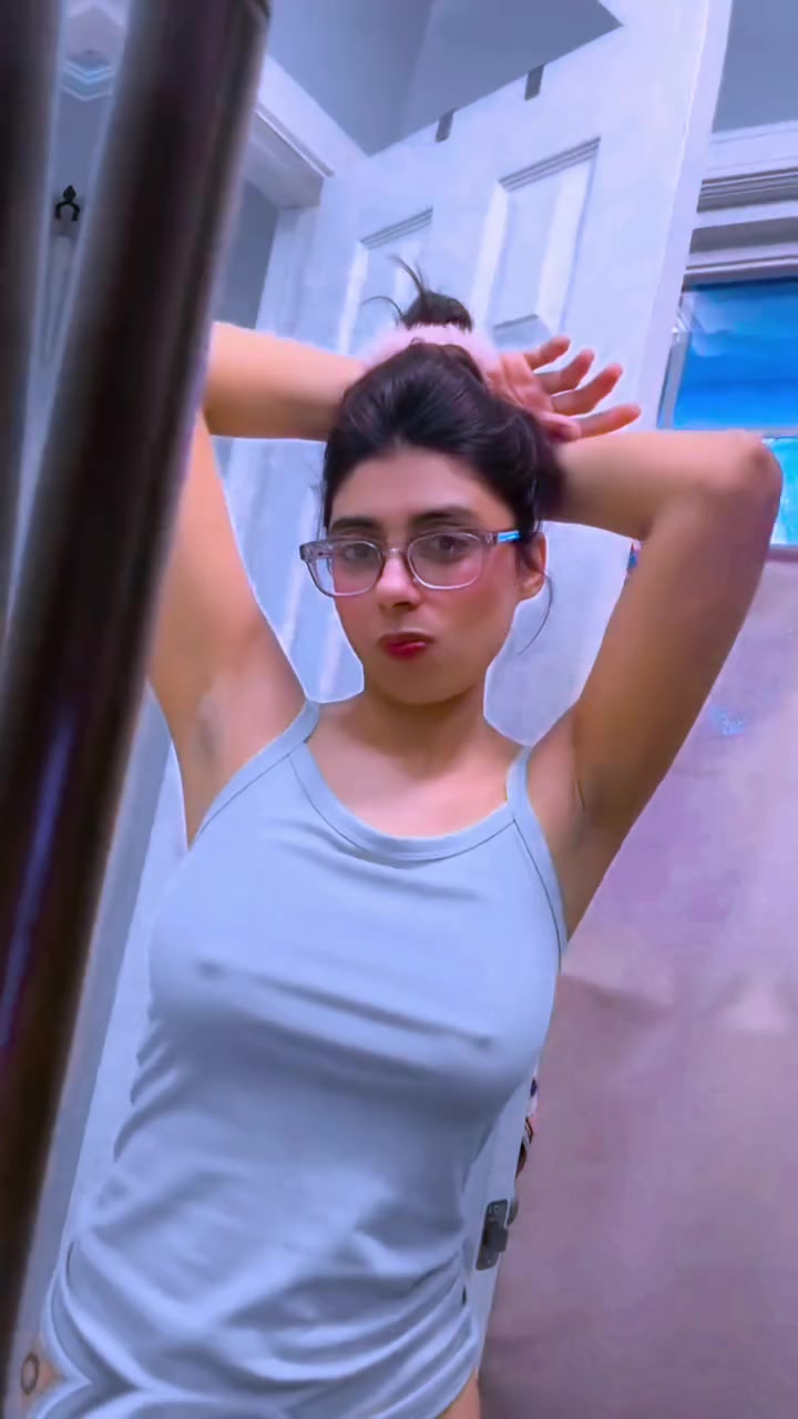 @aqsaparveez