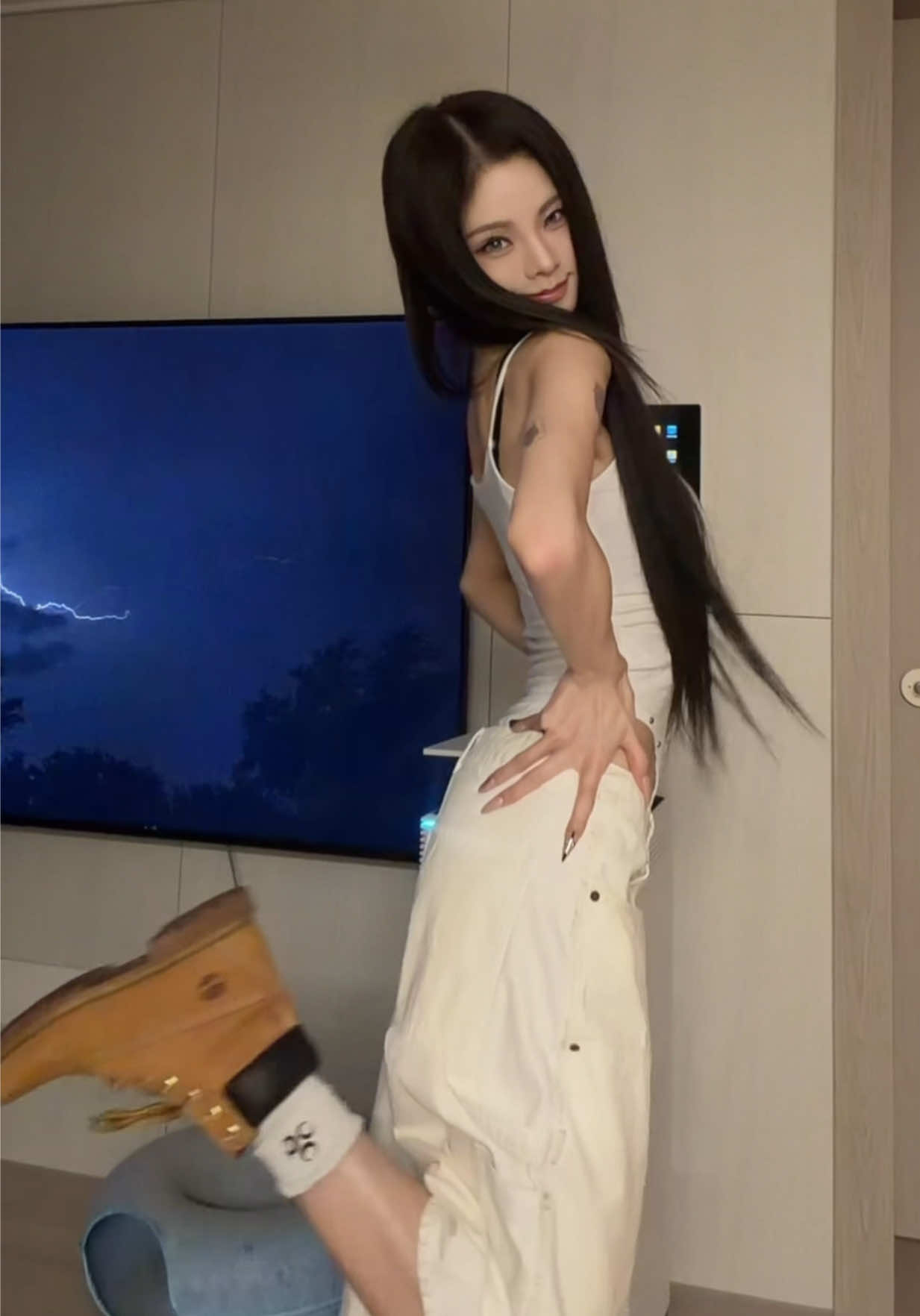 @유빈 Kelly
