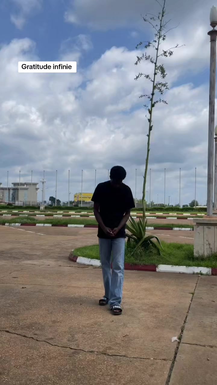 @𝐃𝐚𝐦. 𝐄𝐬𝐬𝐨𝐭𝐚𝐥𝐨𝐦 💫