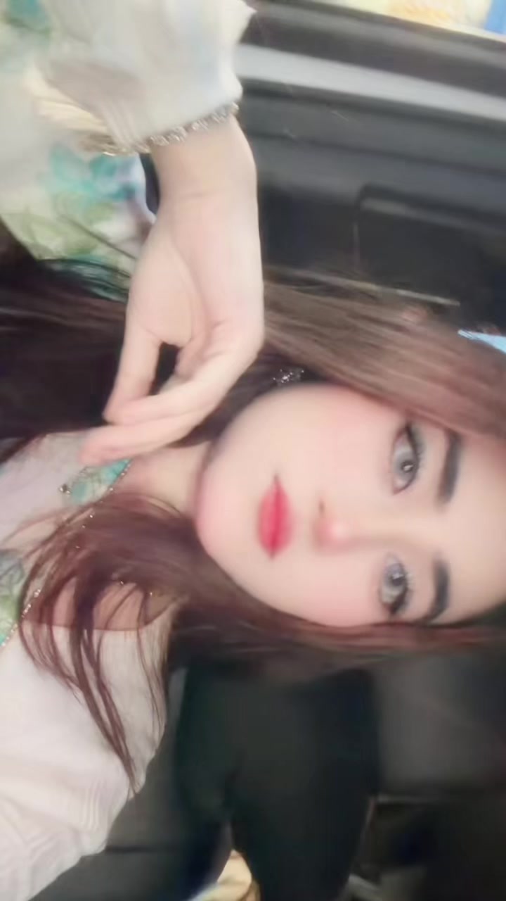 @eshuu 🚩