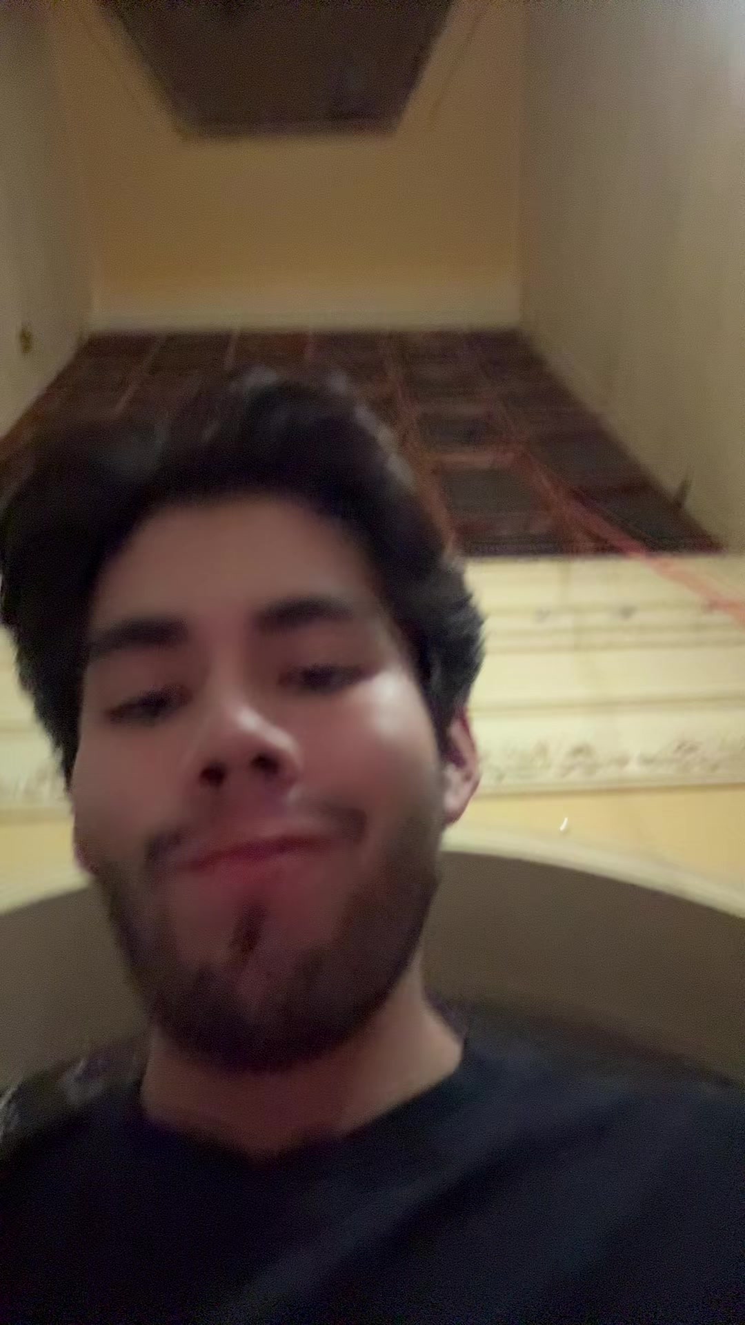 @Dani🌪