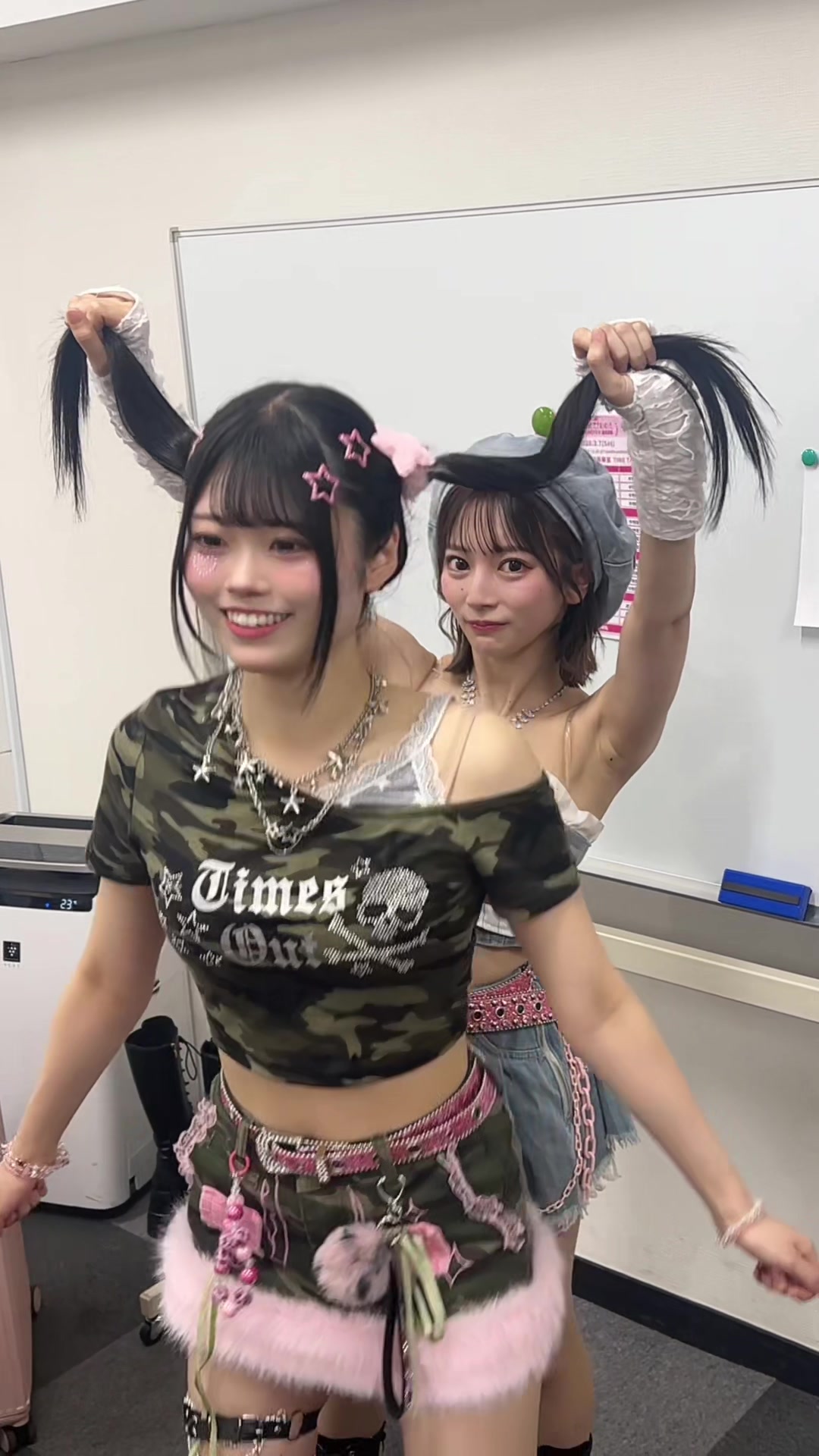 @TiiiMO OFFICIAL