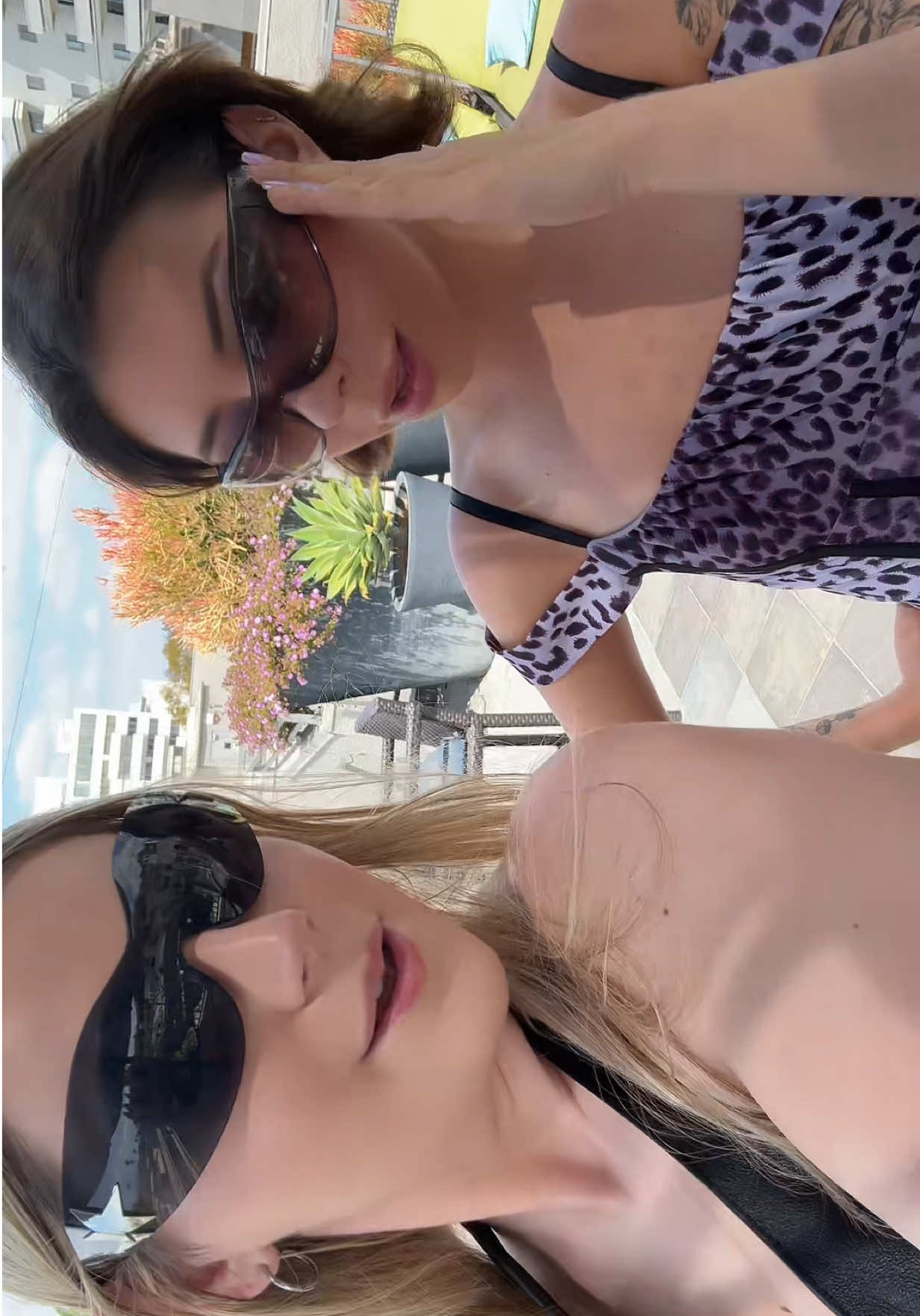 @EmspensiveEmily