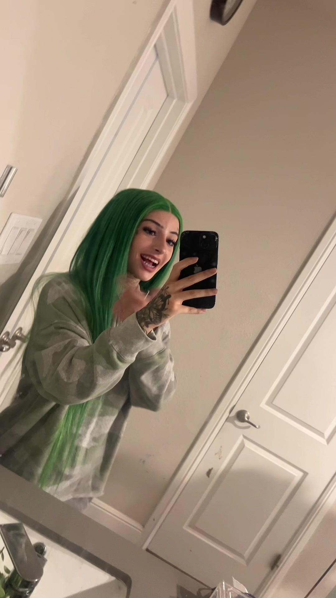 @Lilyrrrose