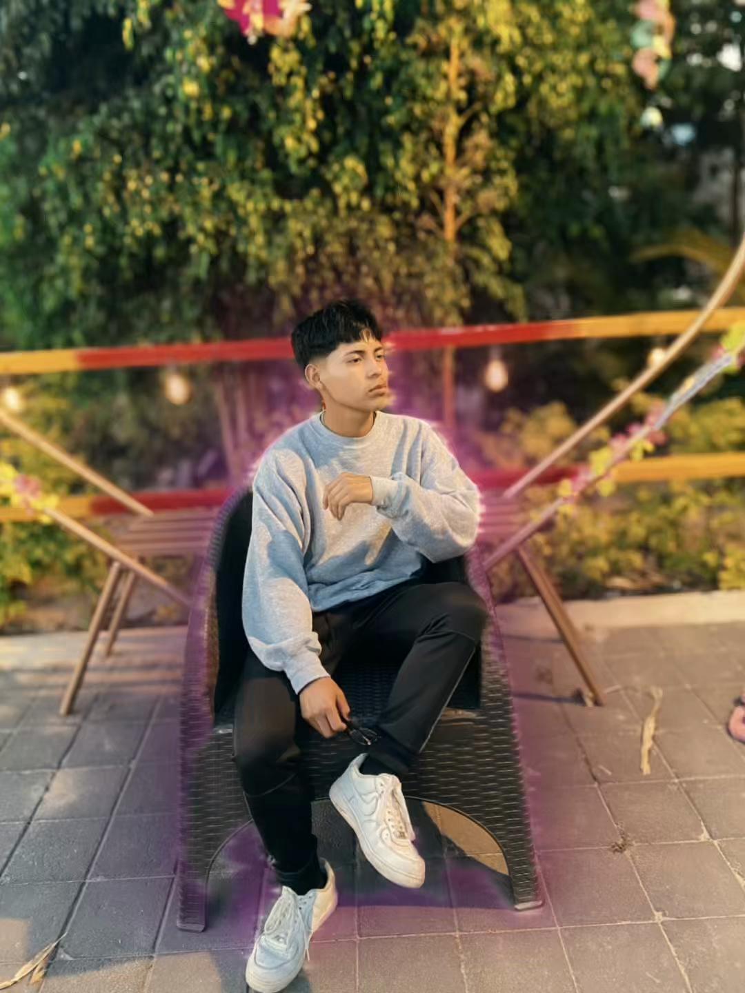 @Tomy. Mendez