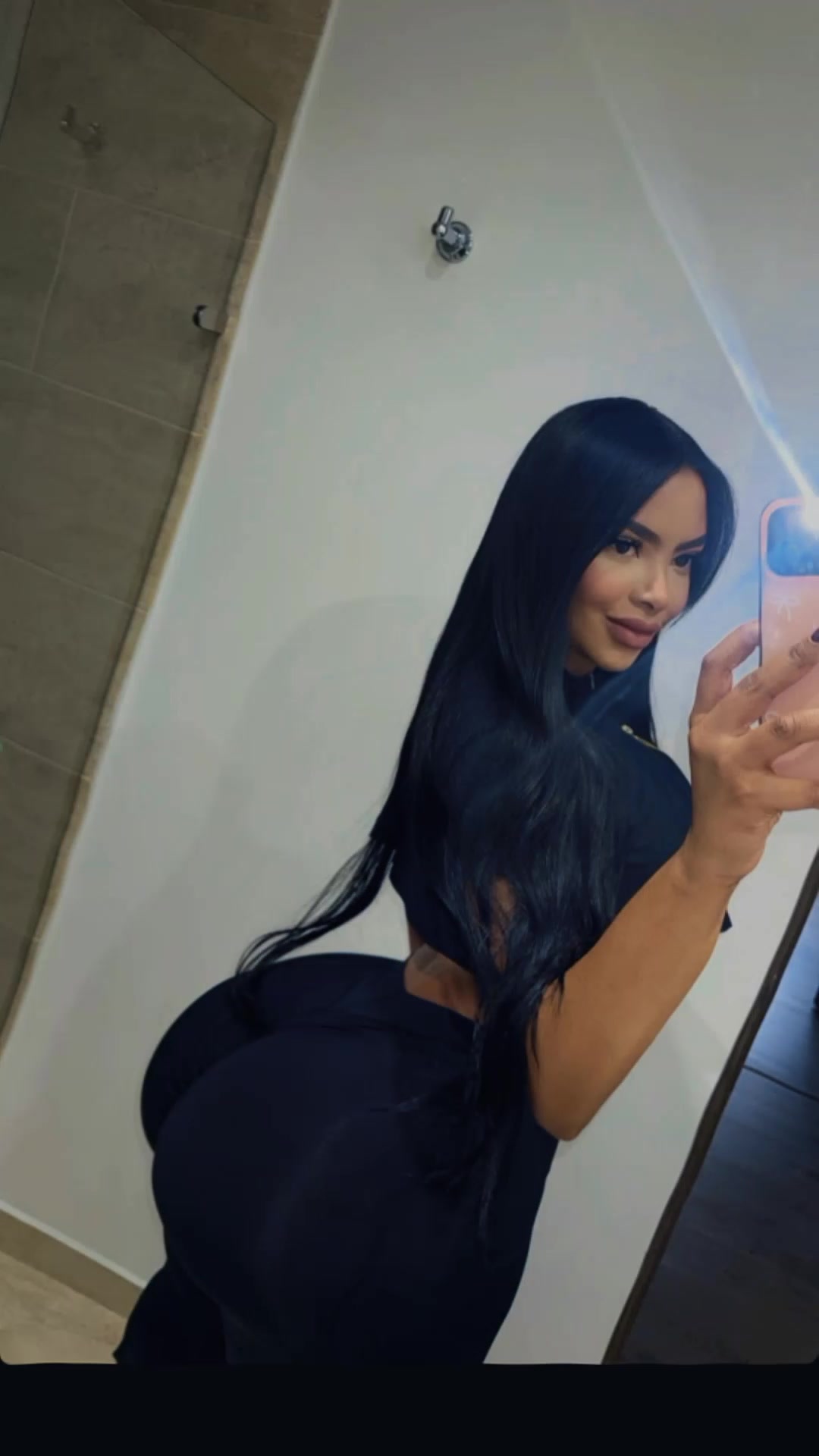 @️