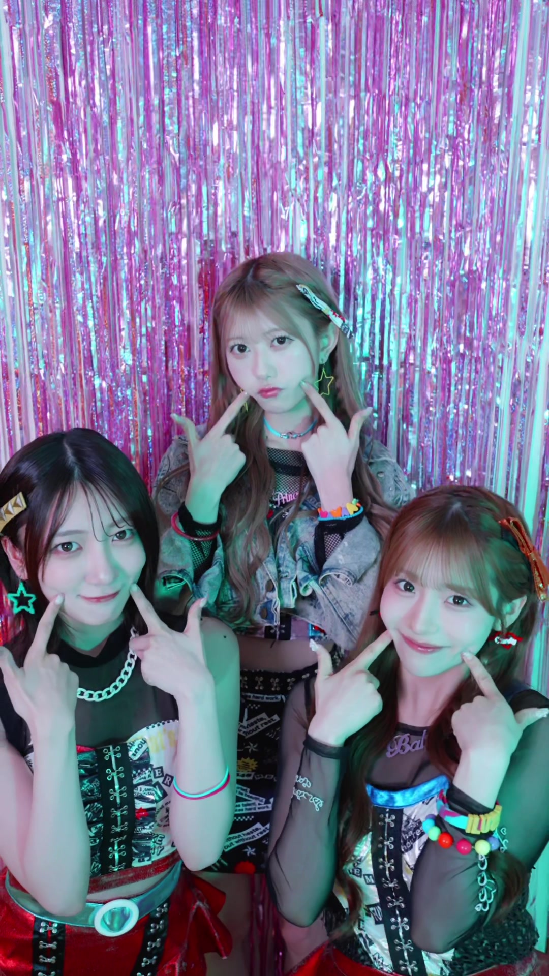 @AKB48