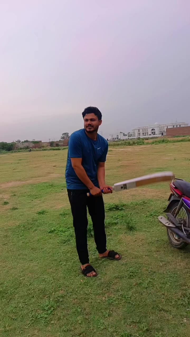 @𝙈𝙎 𝘼𝙒𝘼𝙉 😎05👑