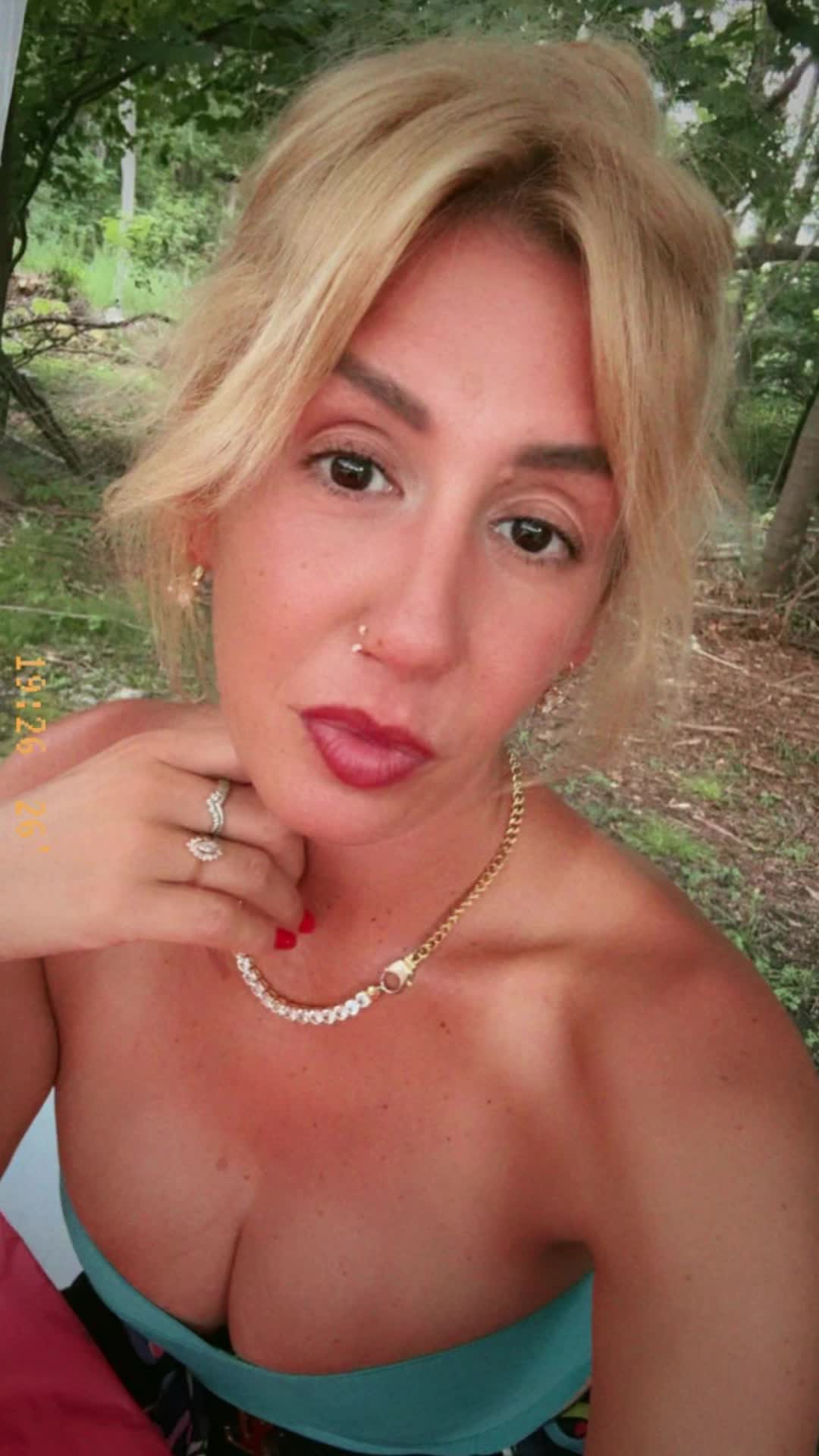 @Queen