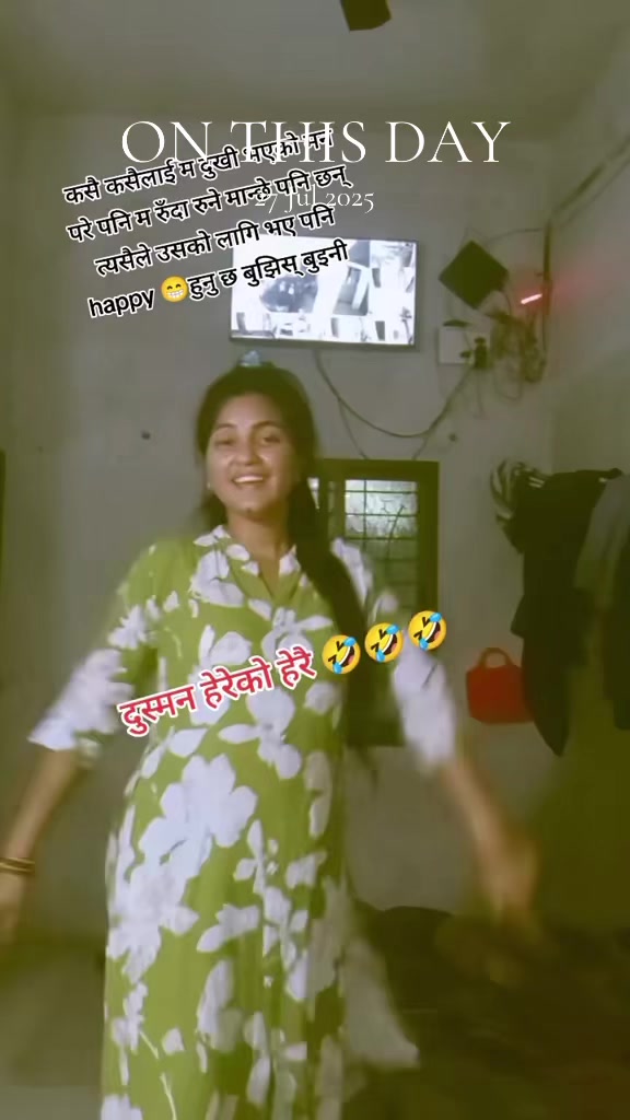 @शिवानी 😊smile Queen 😊 👑