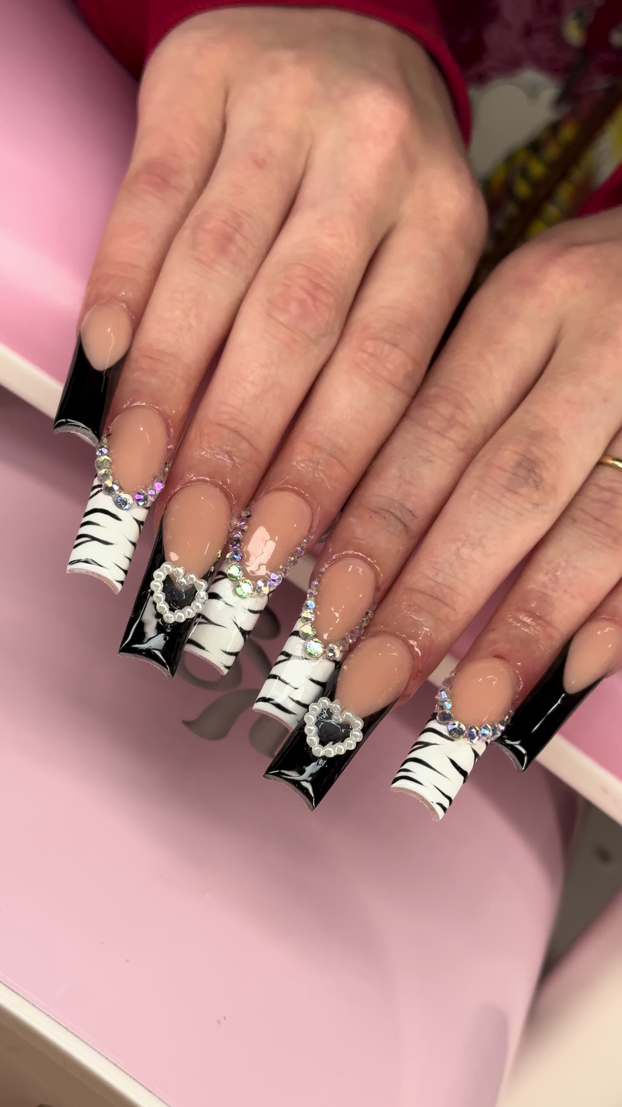 @TheNailR00m