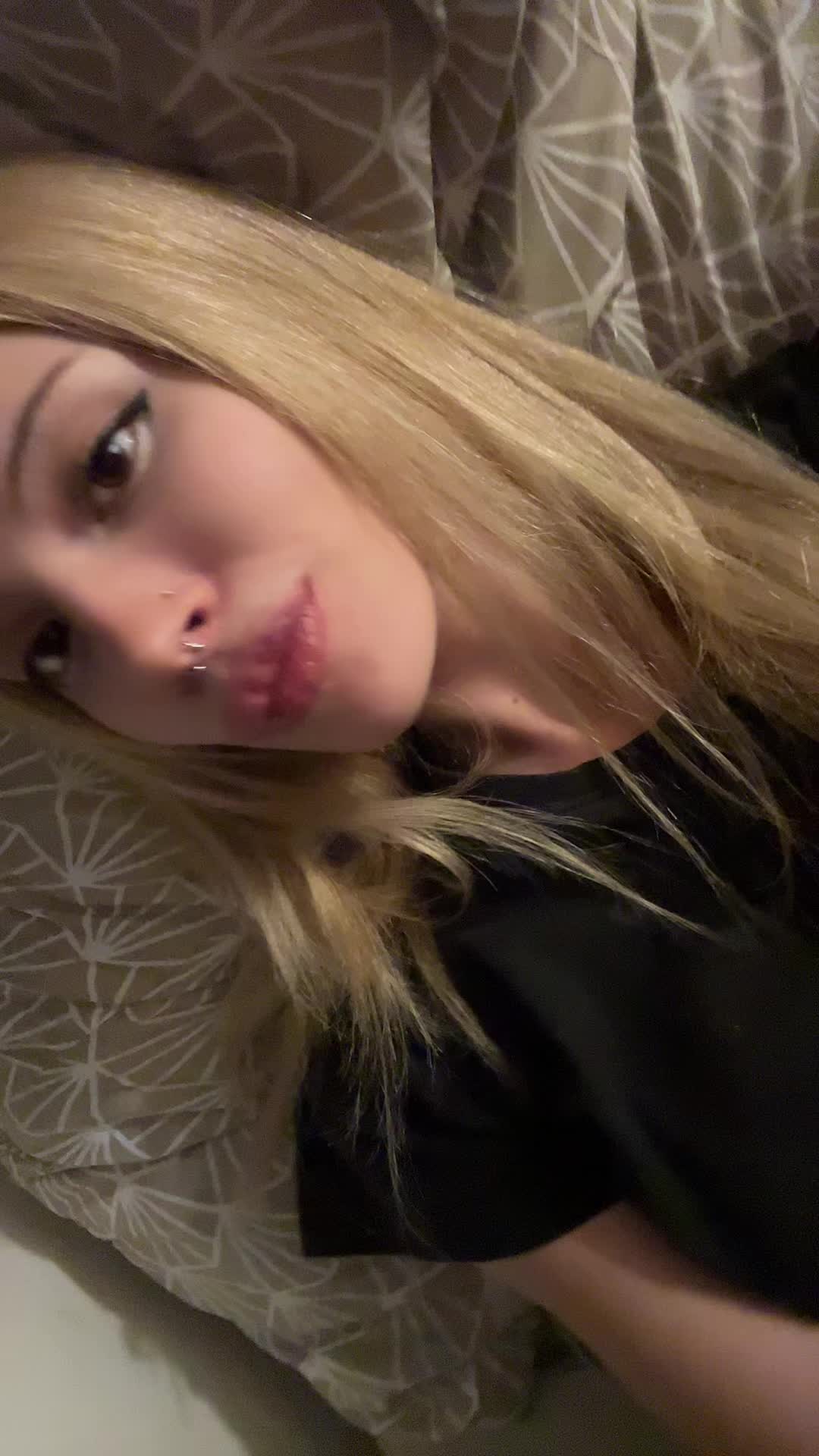 @^^