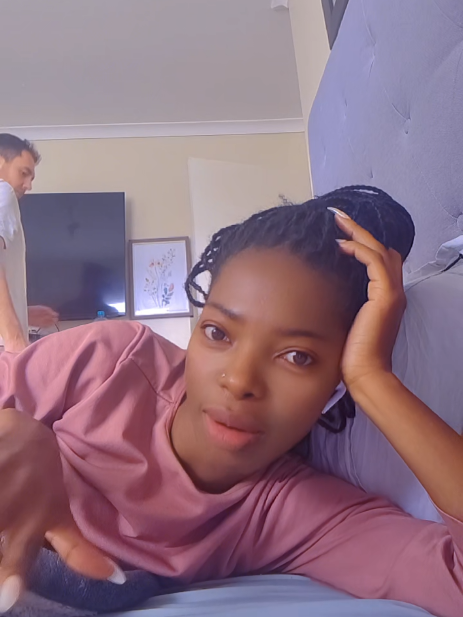 @Zee🇿🇦 and Nick🇷🇺