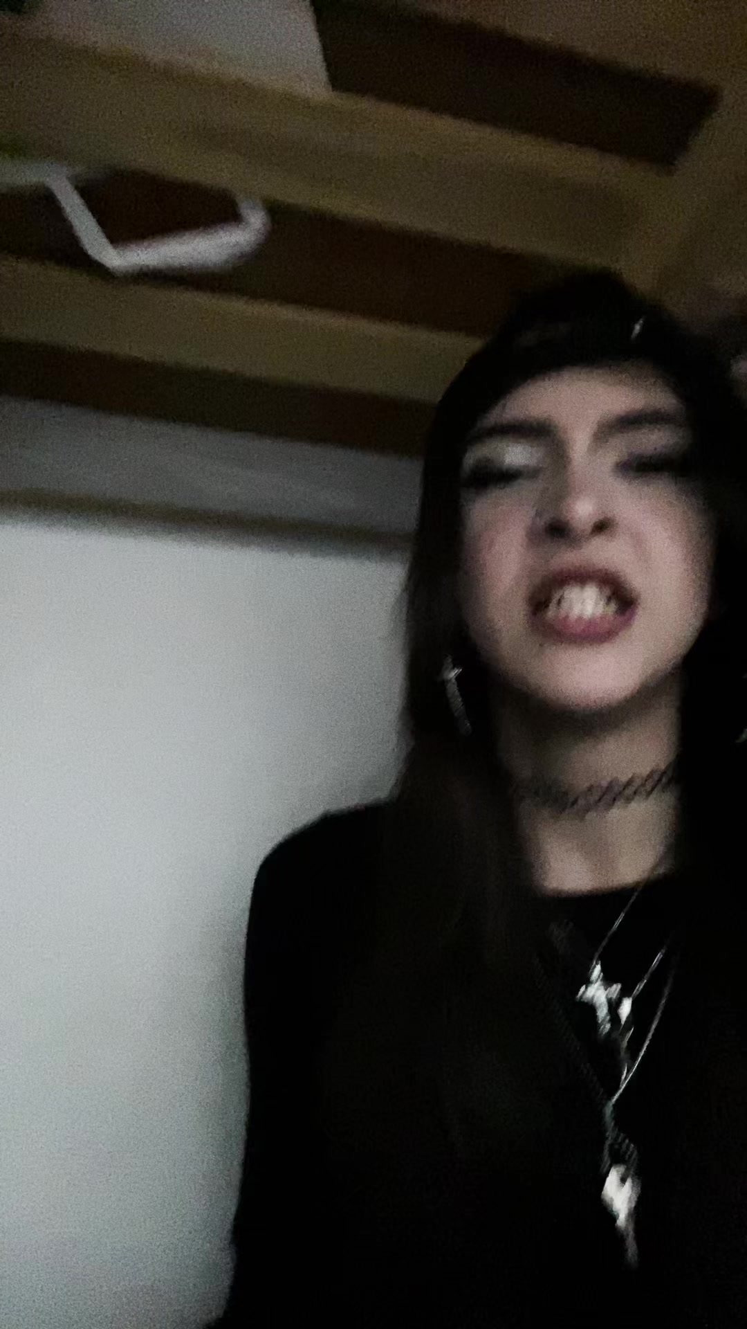 @~Vicky~🚭