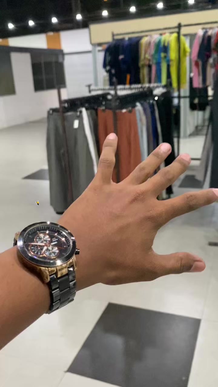 @BY DENISE STORE